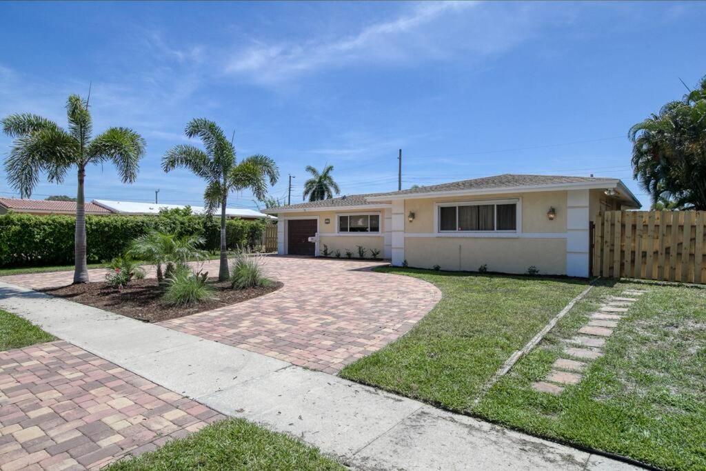 Paradise 4 Min To The Beach With Private Heated Pool Deerfield Beach Exterior photo