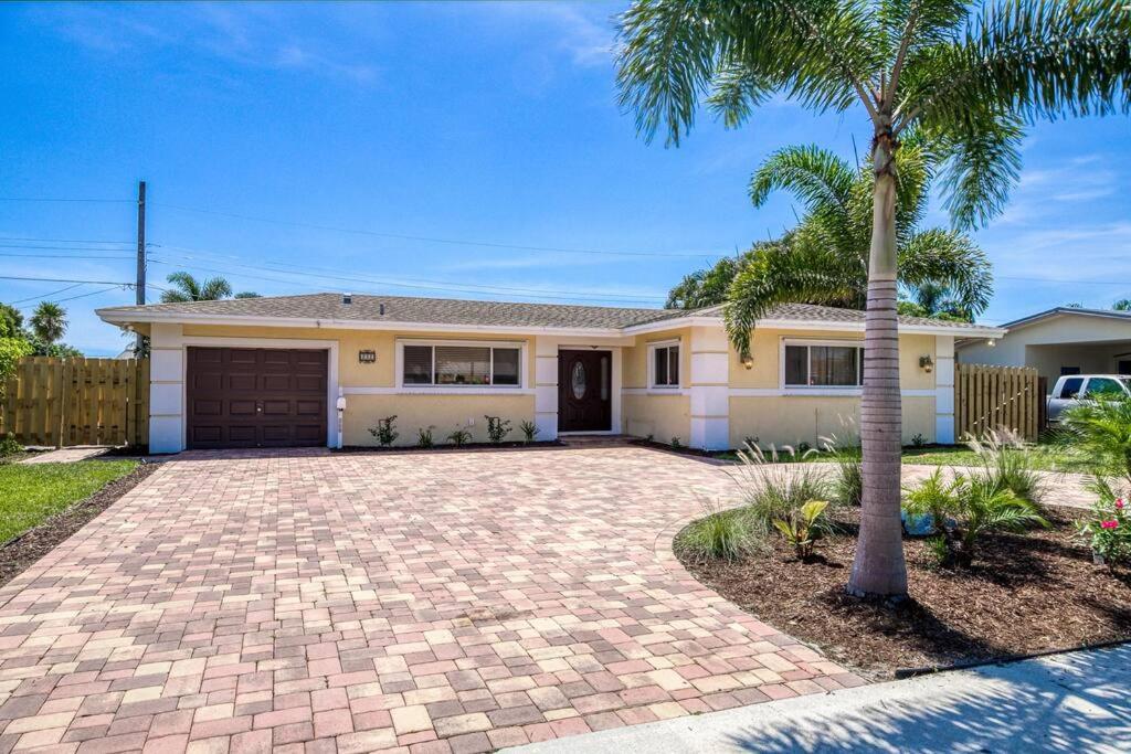 Paradise 4 Min To The Beach With Private Heated Pool Deerfield Beach Exterior photo